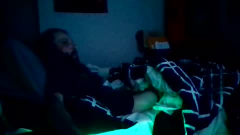 Snapshot of brad1989musiclife chatting on March 20, 3:00 am GuitarBrad1989 online show from March 20, 3:00 am