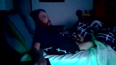 Snapshot of brad1989musiclife chatting on April 3, 3:37 am GuitarBrad1989 online show from April 3, 3:37 am