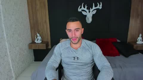 Snapshot of brad1_ chatting on December 21, 5:03 am instagramBrad mayers1twittermayersbrad online show from December 21, 5:03 am