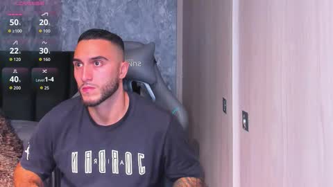 Snapshot of brad1_ chatting on January 14, 2:17 am instagramBrad mayers1twittermayersbrad online show from January 14, 2:17 am