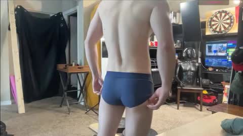 Snapshot of brad_bounce chatting on January 11, 9:20 pm Brad Ballsy online show from January 11, 9:20 pm