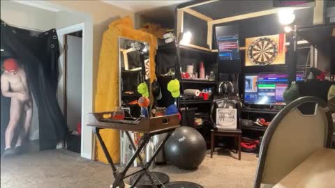 Snapshot of brad_bounce chatting on January 18, 9:29 pm Brad Ballsy online show from January 18, 9:29 pm