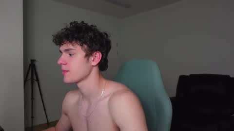 Snapshot of brad_holloway chatting on March 29, 5:02 pm BRAD HOLLOWAY online show from March 29, 5:02 pm