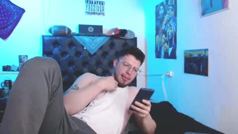 Snapshot of brad_hot_boy chatting on January 21, 6:12 pm brad hot boy online show from January 21, 6:12 pm