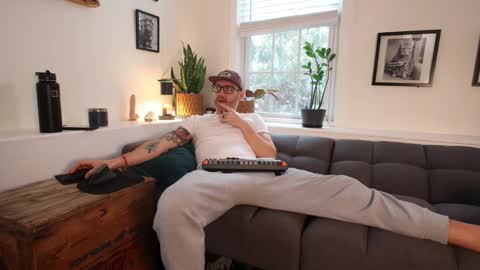 BradBronton online show from January 17, 1:16 pm