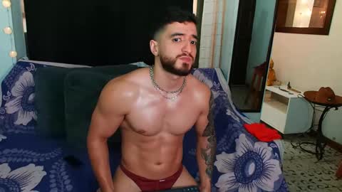 Bradley Martinez online show from December 2, 8:55 pm
