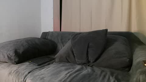 Bradley Martinez online show from May 20, 12:50 am