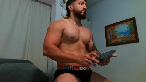 Bradley Martinez online show from May 21, 11:23 pm