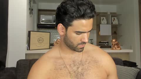 bradleymartin7 online show from January 27, 12:12 am