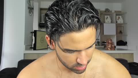 bradleymartin7 online show from February 2, 10:49 pm