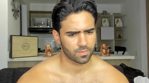 bradleymartin7 online show from February 8, 2:26 am