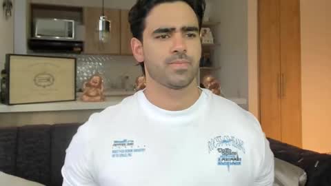 bradleymartin7 online show from September 19, 9:37 pm