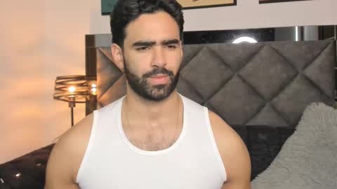 bradleymartin7 online show from February 8, 5:16 pm