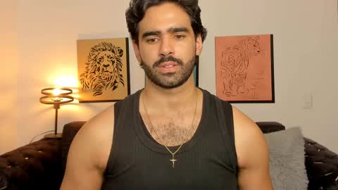 bradleymartin7 online show from May 11, 4:04 pm