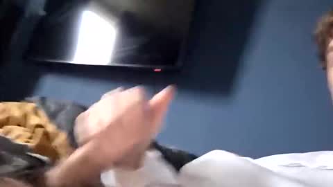 bradleyvandergrift3 online show from February 11, 1:27 pm