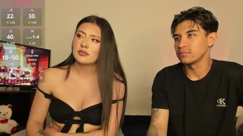 BradLovEmma  online show from September 24, 7:01 am