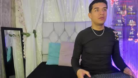 BradLovEmma  online show from October 16, 11:11 am