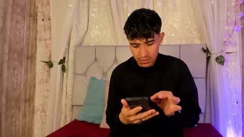 BradLovEmma  online show from November 5, 11:21 am