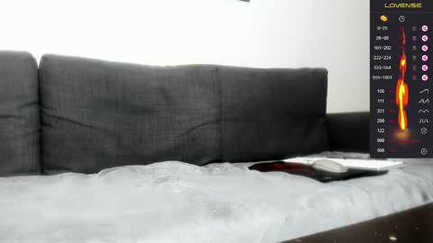 Snapshot of bradryder__ chatting on March 12, 8:53 am Call me Alex online show from March 12, 8:53 am