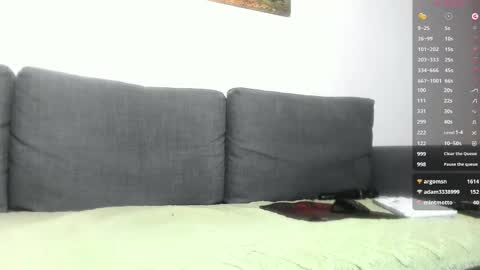 Snapshot of bradryder__ chatting on March 24, 6:29 am Call me Alex online show from March 24, 6:29 am