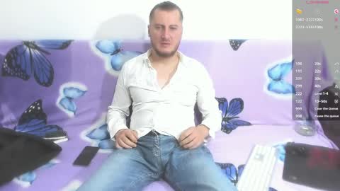 Snapshot of bradryder__ chatting on April 10, 5:34 am Call me Alex online show from April 10, 5:34 am