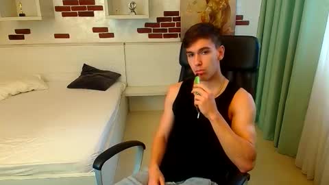 BradyFlint online show from November 5, 11:21 am