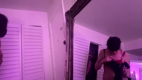 Snapshot of brainwashdbimbo chatting on February 27, 12:02 pm brainwashdbimbo online show from February 27, 12:02 pm