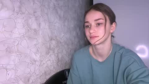 Snapshot of bralkissy chatting on March 17, 8:12 pm Kate online show from March 17, 8:12 pm