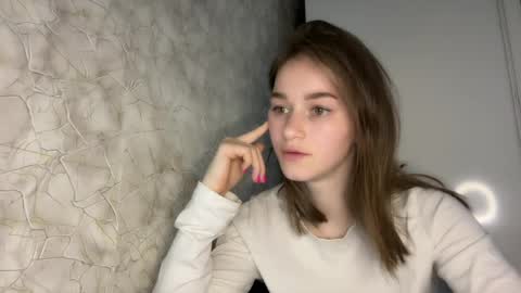 Snapshot of bralkissy chatting on April 1, 5:43 pm Kate online show from April 1, 5:43 pm