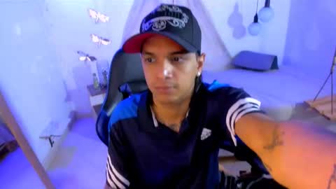 B R A N D online show from February 13, 11:39 am