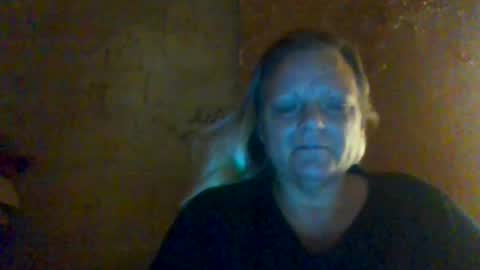Snapshot of brandilove78 chatting on August 5, 6:22 pm brandilove78 online show from August 5, 6:22 pm