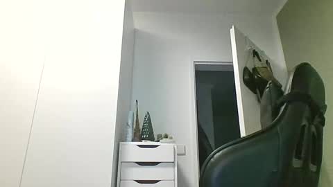 Snapshot of brandinator__cb chatting on January 12, 4:12 pm brandinator__cb online show from January 12, 4:12 pm