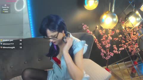 Snapshot of brandipoetic chatting on December 23, 5:11 pm Brandi online show from December 23, 5:11 pm