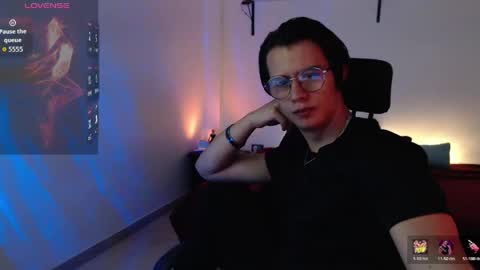 Snapshot of brandon_starkk chatting on May 7, 3:23 am brandon_starkk online show from May 7, 3:23 am