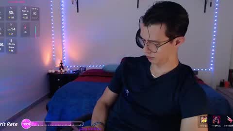 Snapshot of brandon_starkk chatting on June 24, 12:53 am brandon_starkk online show from June 24, 12:53 am