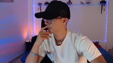 Snapshot of brandon_starkk chatting on July 7, 2:58 am brandon_starkk online show from July 7, 2:58 am