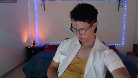 Snapshot of brandon_starkk chatting on July 13, 2:03 am brandon_starkk online show from July 13, 2:03 am
