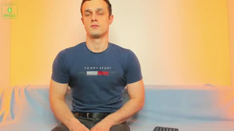 Snapshot of brandonnorriss chatting on December 13, 8:26 pm BRANDON online show from December 13, 8:26 pm