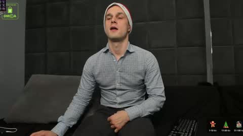 Snapshot of brandonnorriss chatting on December 27, 2:47 am BRANDON online show from December 27, 2:47 am