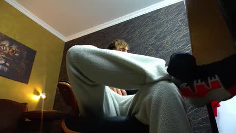 BrandonTateX online show from November 20, 8:47 am