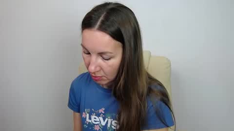 Snapshot of brandy_gem chatting on April 28, 6:51 am Brandy Gem online show from April 28, 6:51 am