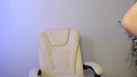 Snapshot of brandy_gem chatting on June 9, 11:00 am Brandy Gem online show from June 9, 11:00 am