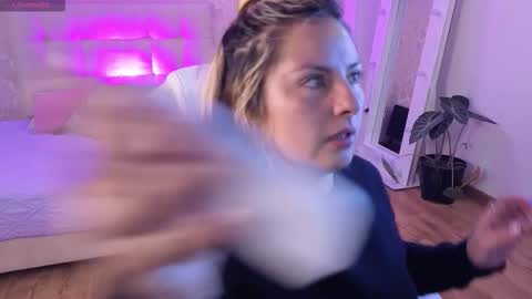 Snapshot of brandy_sweet_ chatting on October 9, 12:03 pm BRANDY online show from October 9, 12:03 pm