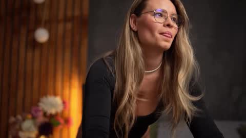 Alex online show from February 4, 5:35 am