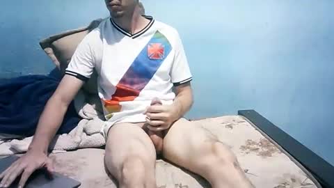 Snapshot of brasil43 chatting on February 26, 10:20 pm PutoBR online show from February 26, 10:20 pm