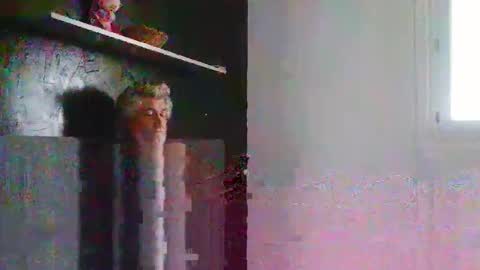 Snapshot of brasstaferraille chatting on September 11, 11:43 am viny online show from September 11, 11:43 am