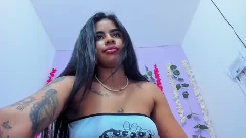 bratz_evans online show from December 15, 1:43 pm