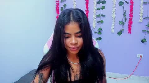 bratz_evans online show from December 28, 9:31 am