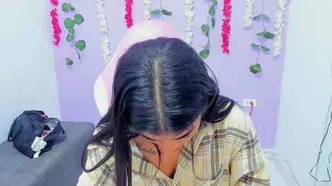 bratz_evans online show from January 14, 2:43 pm
