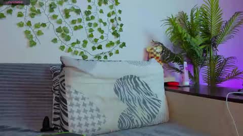 Snapshot of bravo_maestro chatting on October 5, 7:56 pm Johny Bravo online show from October 5, 7:56 pm